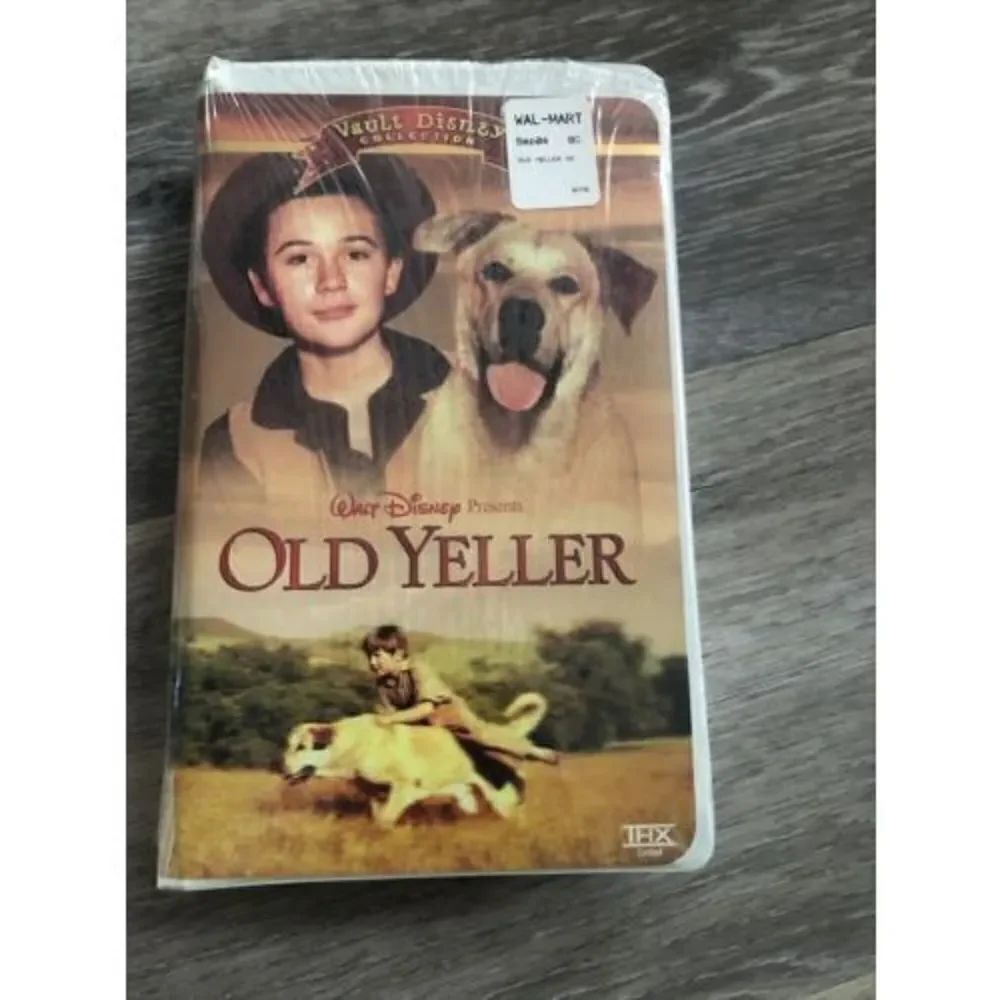 *Walt Disney Old Yeller -VHS, Clam Shell, Vault DIsney Collection. Sealed
